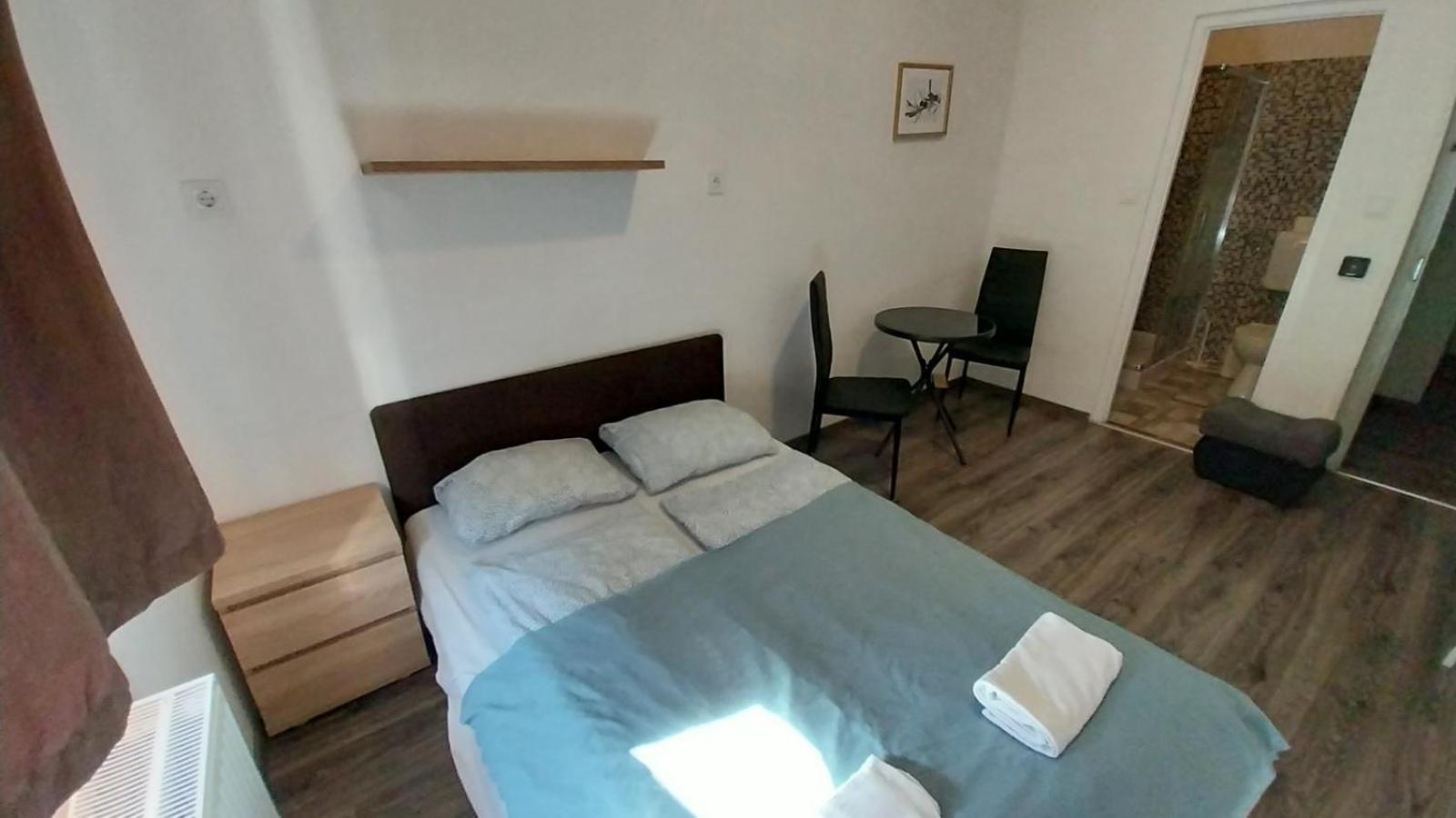 Privatunterkunft Aradi With Private Bathroom In The Centre Budapest