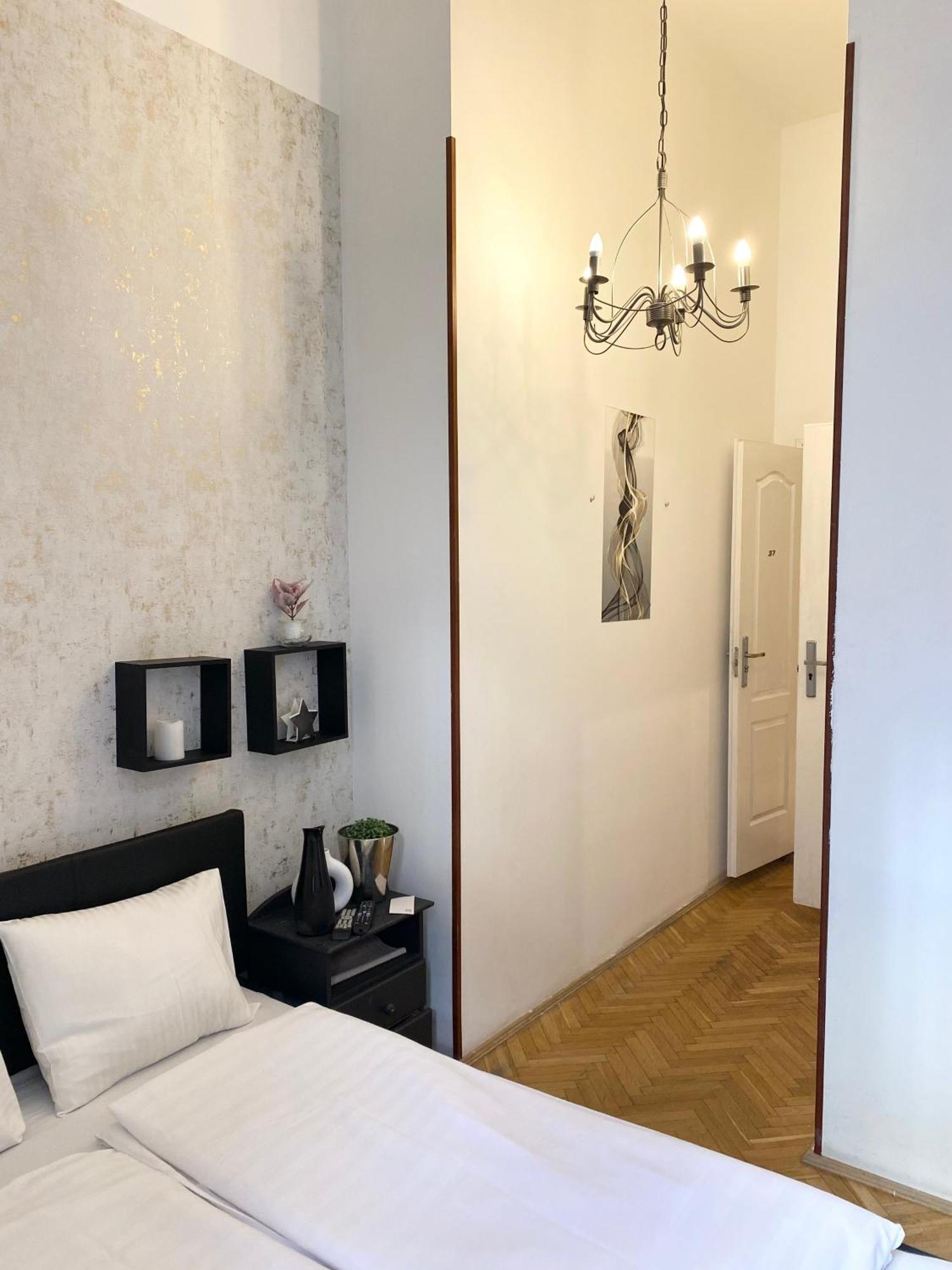 Vaczi Relax Boutique Suits Budapest