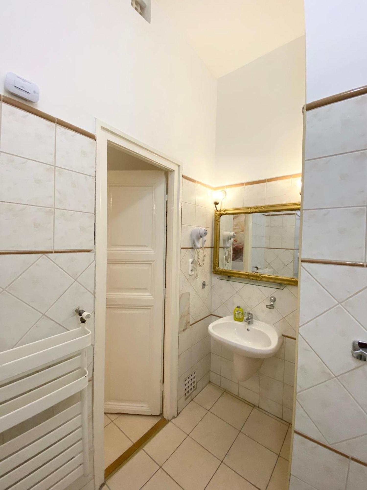 Vaczi Relax Boutique Suits * Budapest
