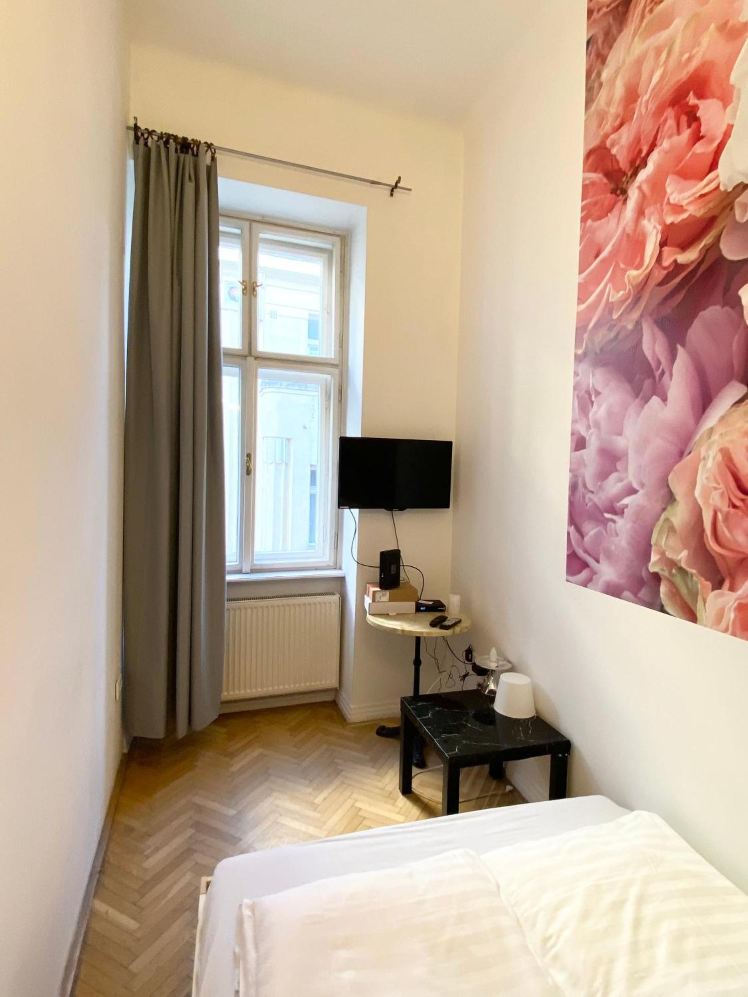 Vaczi Relax Boutique Suits Appartamento Budapest