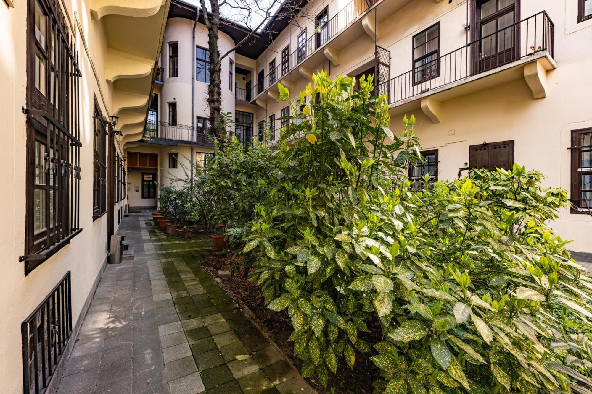Amber Gardenview Downtown 3* Budapest