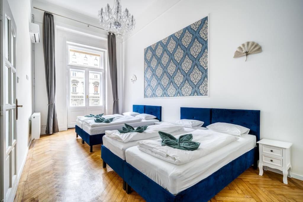 Apartamento Andrassy Grandeur With Indoor Parking Budapest