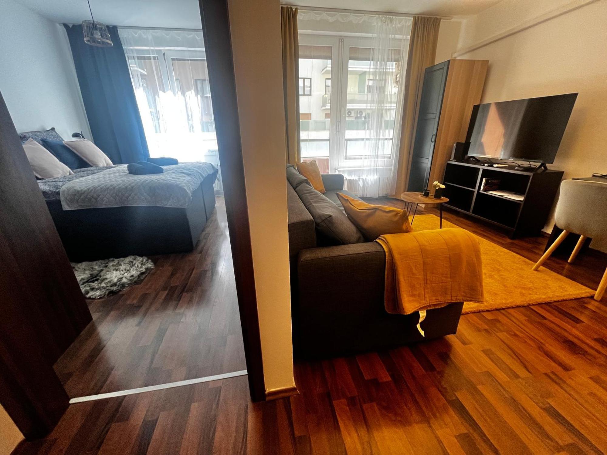 Apartman Corvin Gold City Garden