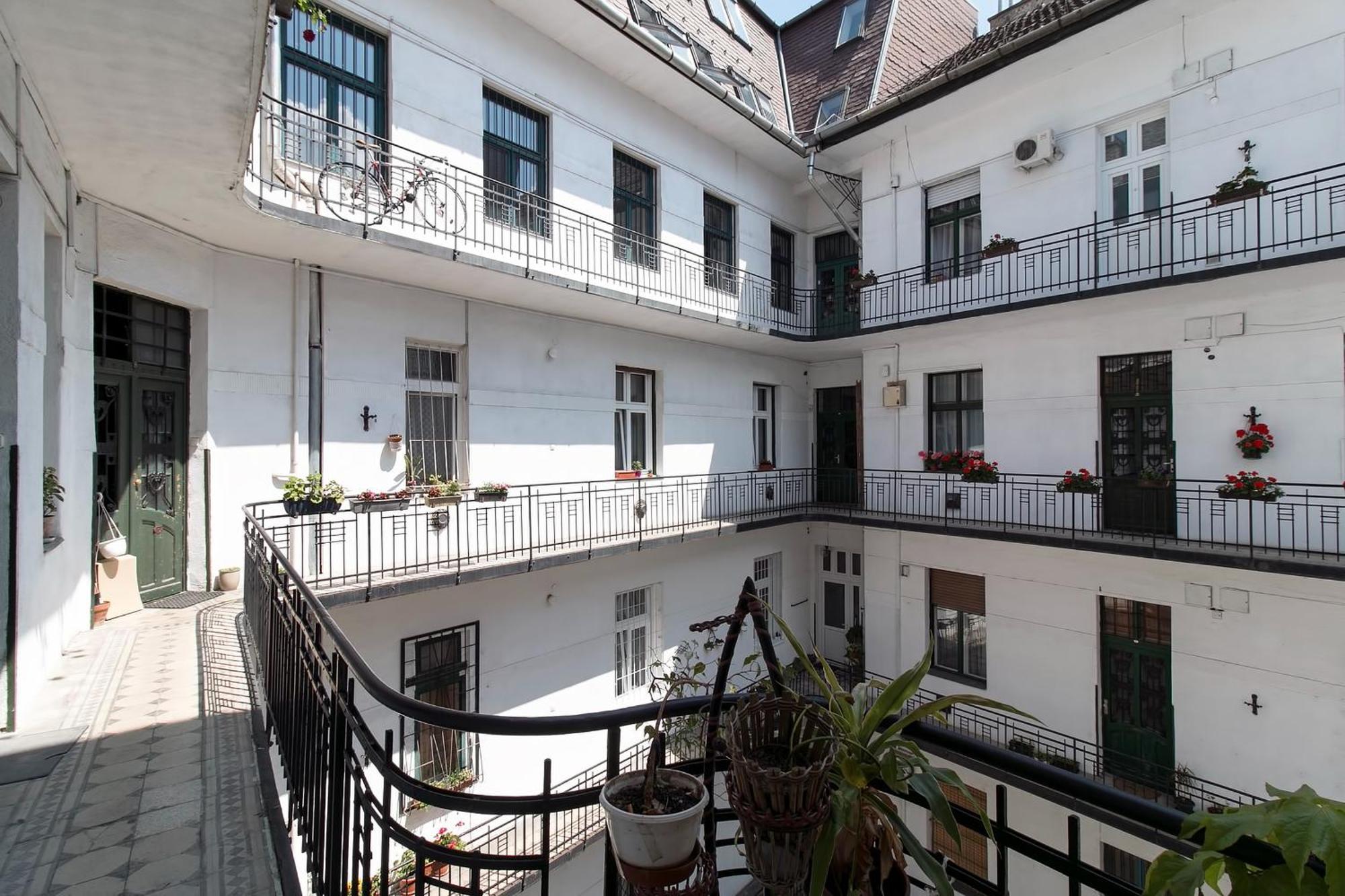 Little Americas Hillside Apartamento *