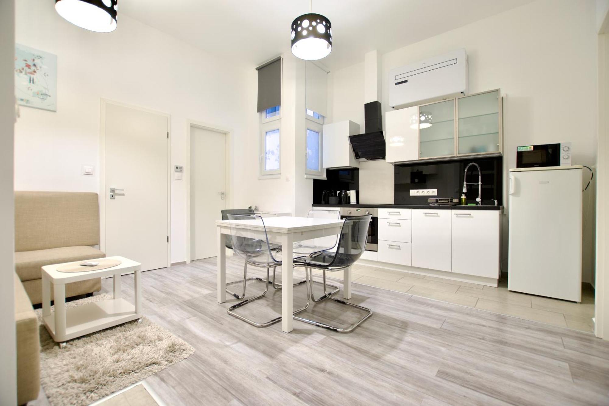 Standard By Hi5- Csengery Street Budapest