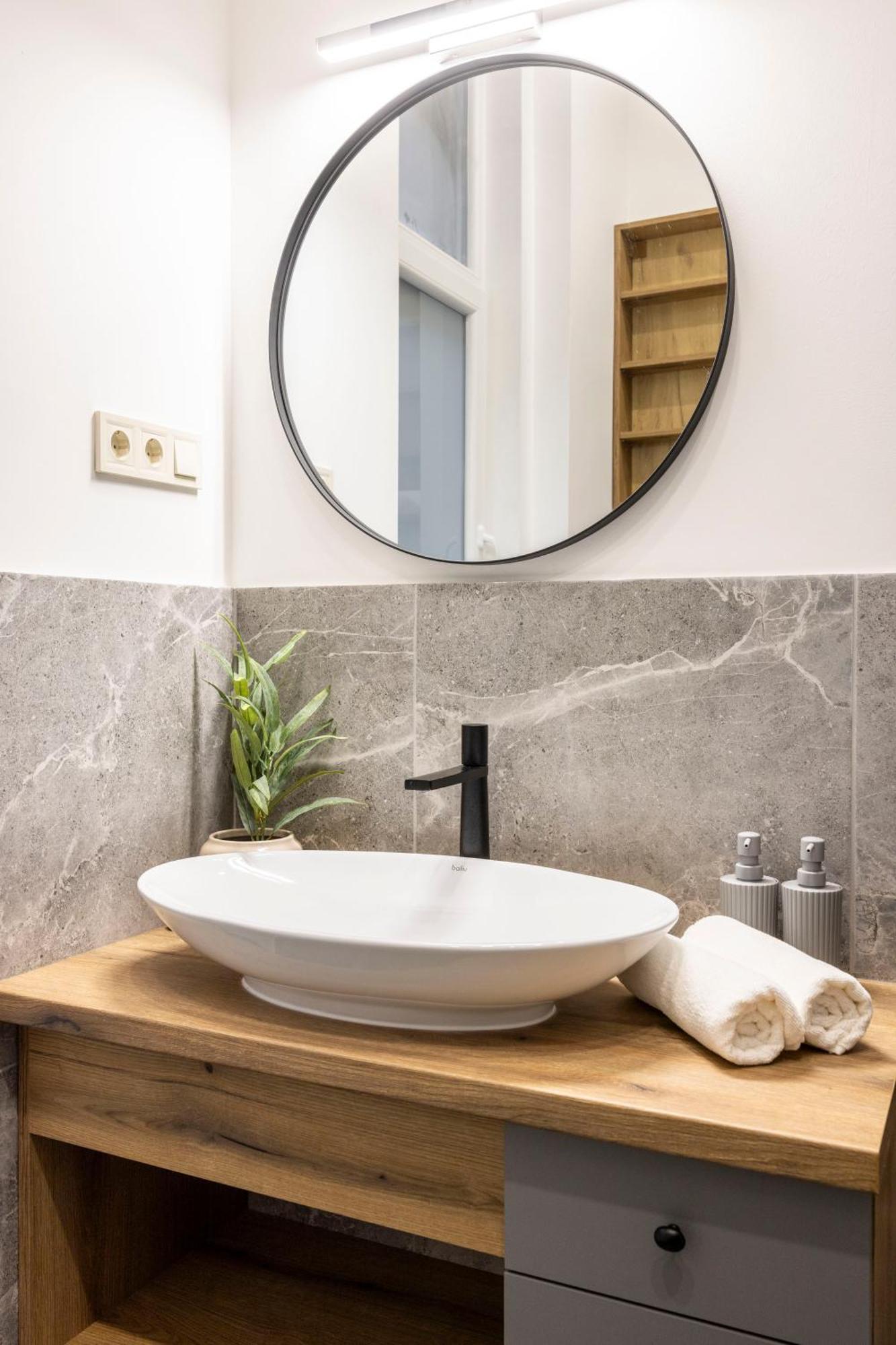 Exclusive Stylish By Prestige Homes Next To The Oktogon Apartamento