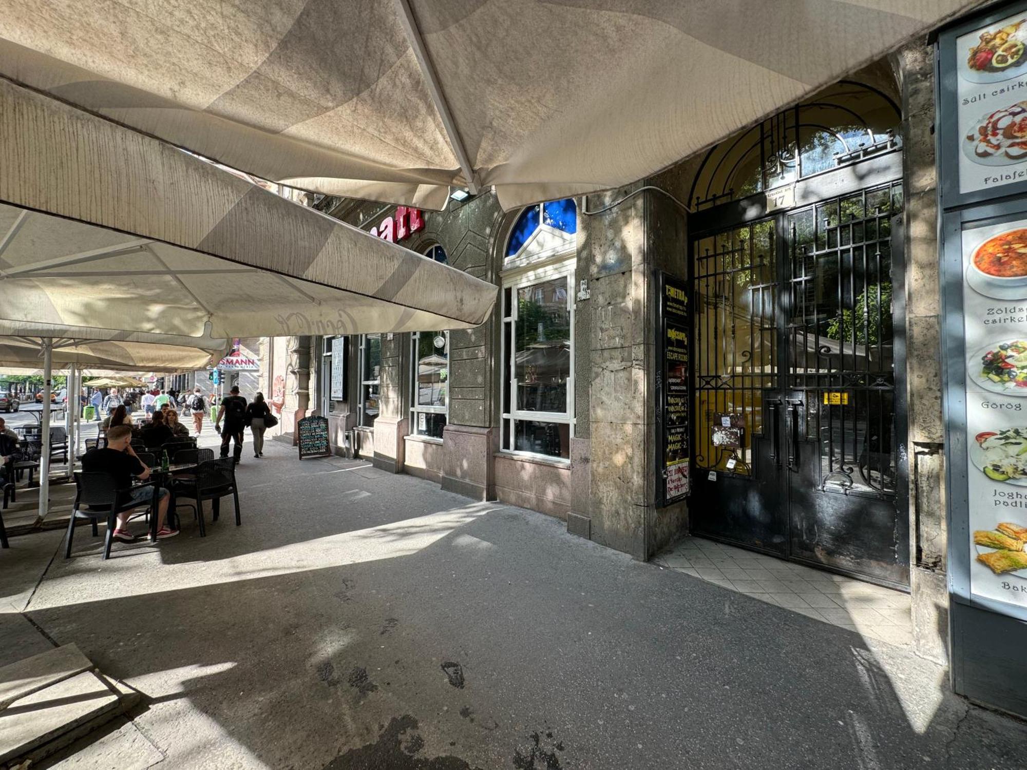 Luxurious Elizabeth St With Sauna Apartment