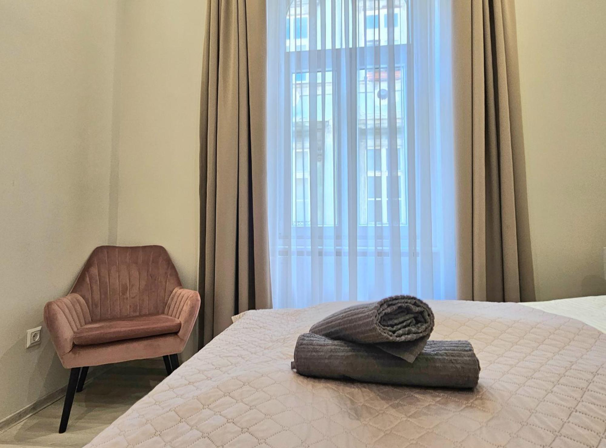 Designer Downtown Gem * Budapest