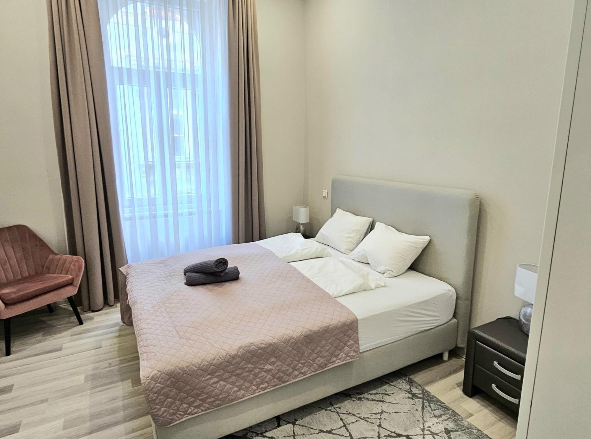 Apartment Designer Downtown Gem Budapest