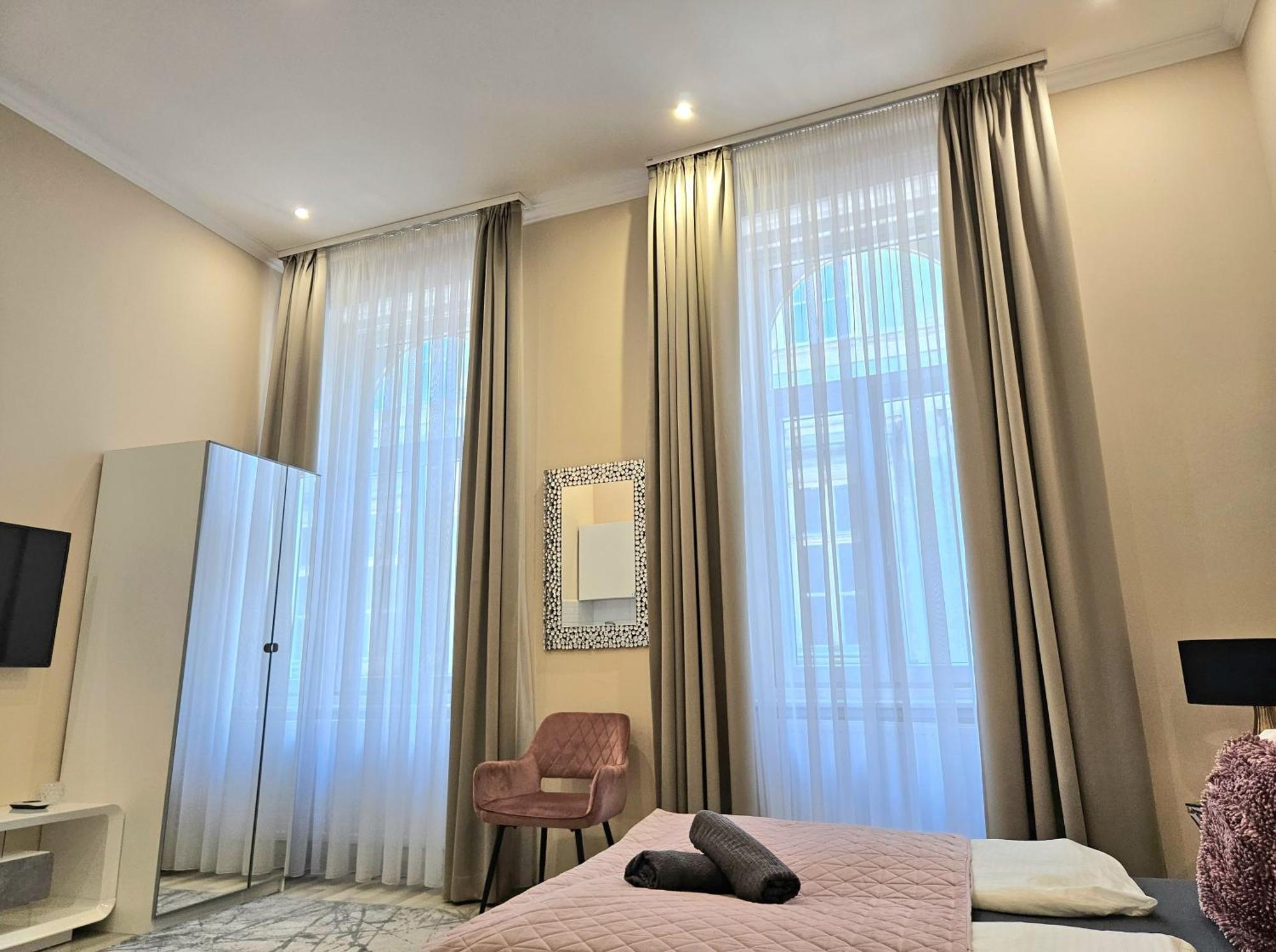 Apartment Designer Downtown Gem Budapest