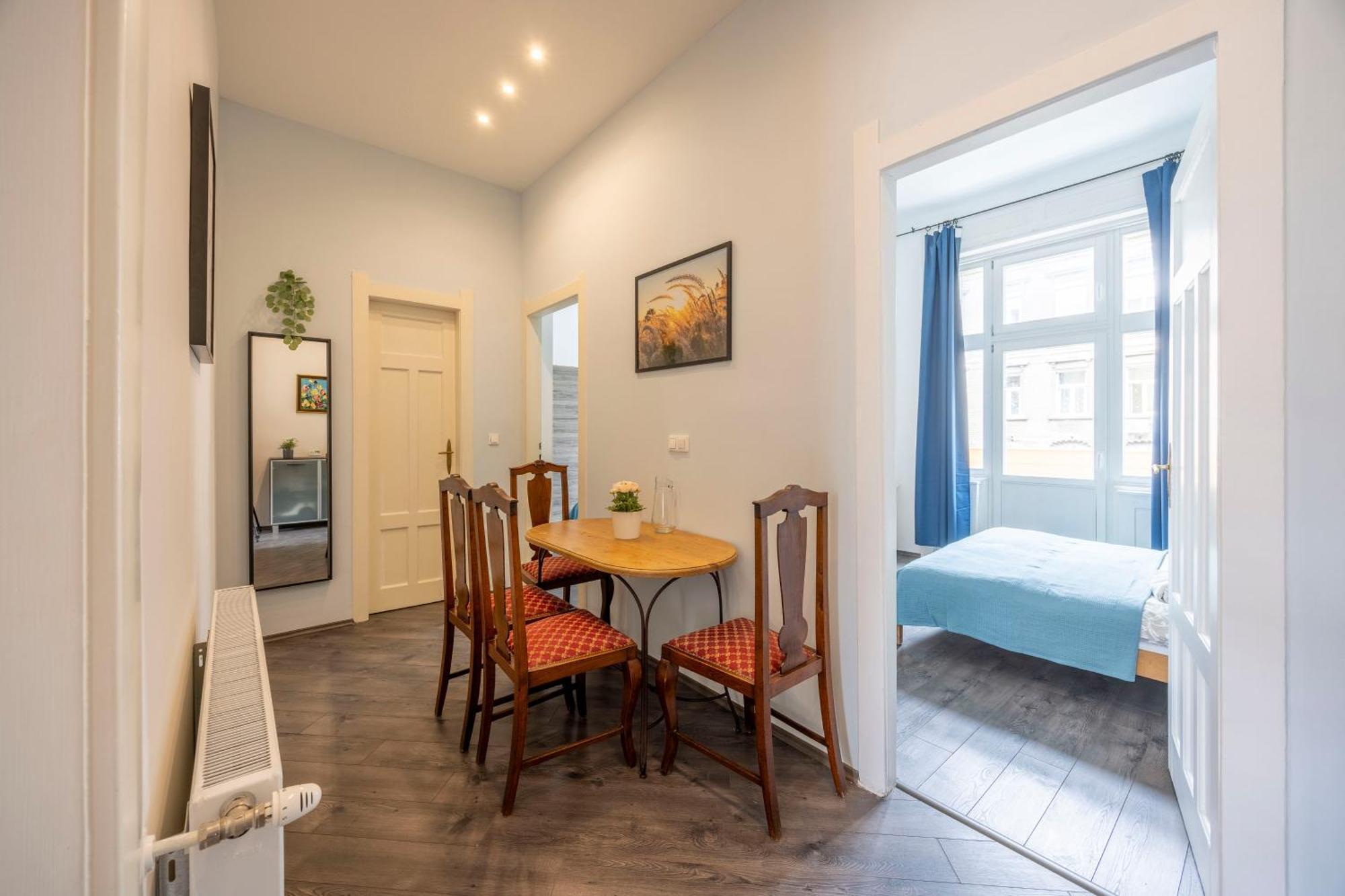 Explore From A Cozy & Sweet Retreat Apartamento Budapest