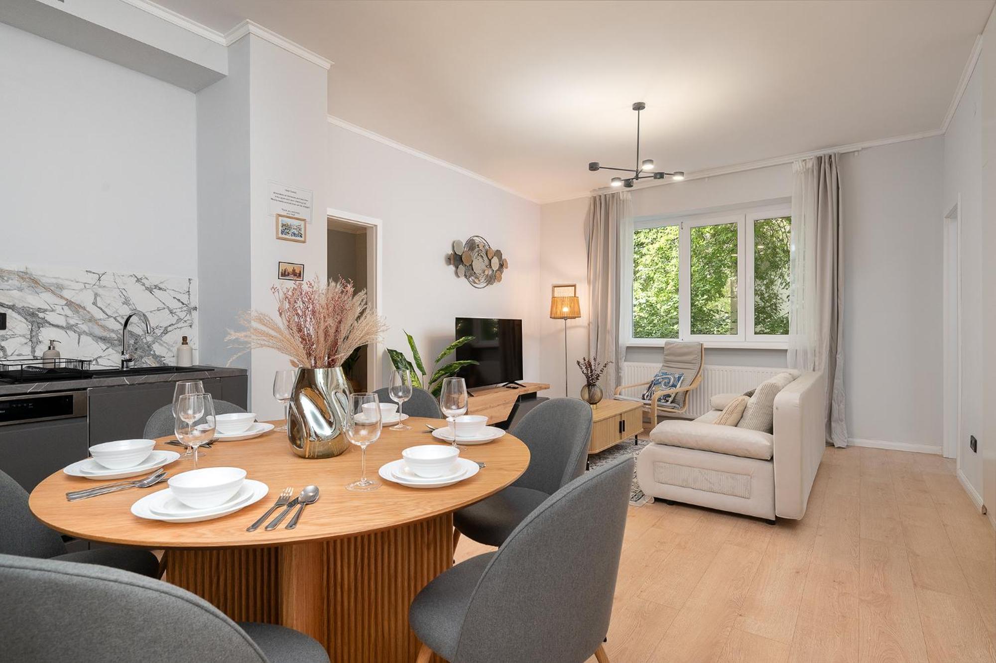 Appartement Lovely Quiet Near Heroes Square By Cavaland *