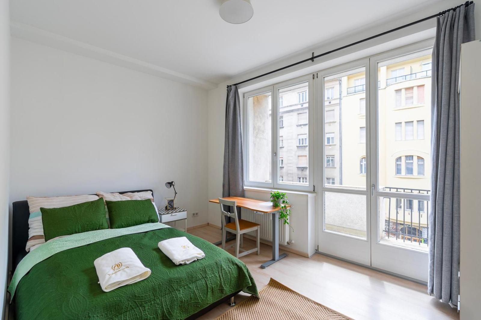 Designer Modern By Buda Castle With Stunning Matthias Church View Budapeszt