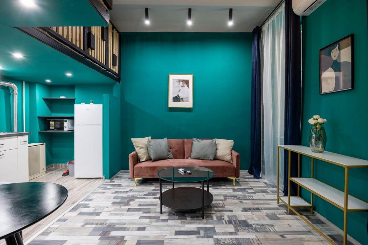 Modern In Apartment Budapest