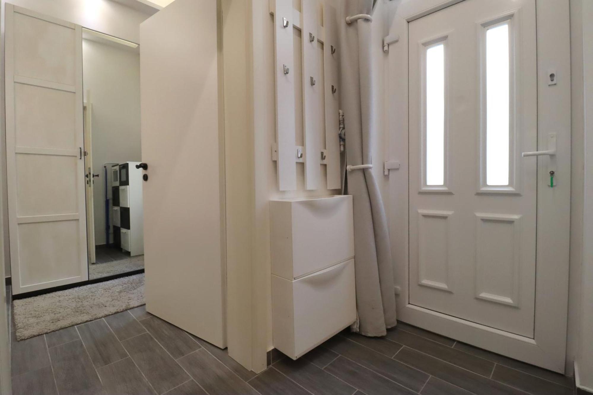 Klauzal 10 * Budapest