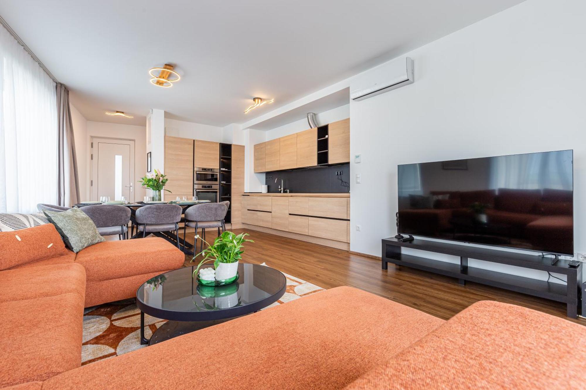 New Penthouse W Double Parking, Panoramic Balcony Apartmán