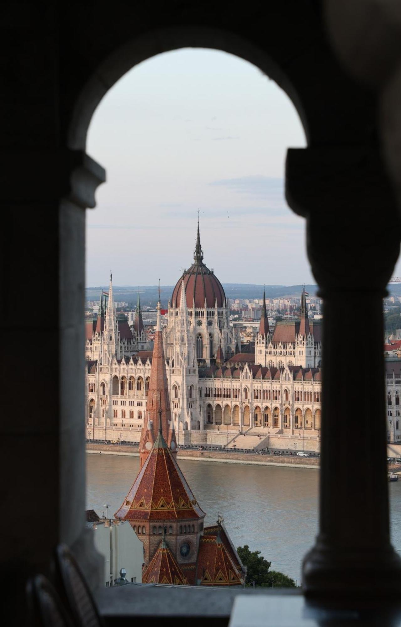 The Spot With Chair - Cozy Space Near Danube Apartamento Budapest