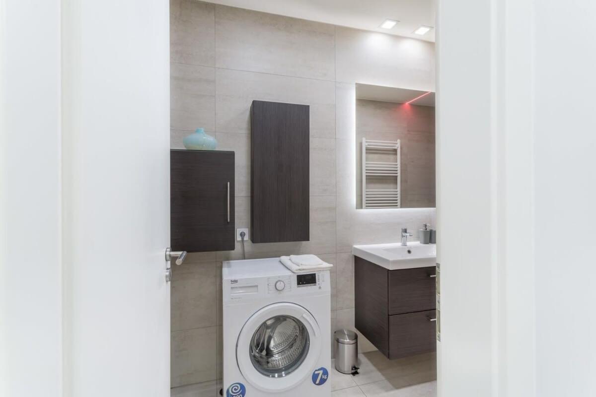 Apartman Lovely &