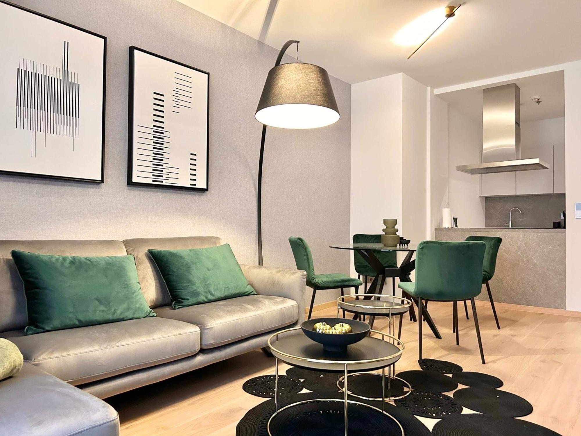 Emerald Luxury