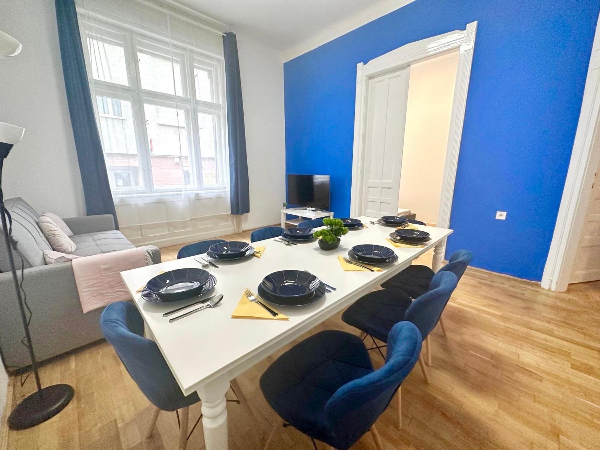 Elegant For 8 Person With Free Parking For 2 Cars Appartamento *