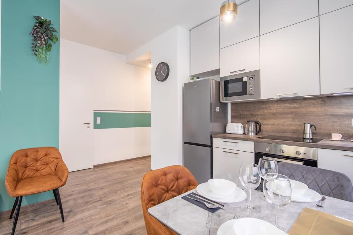 Brand New - Modern & Comfy At River Budapest