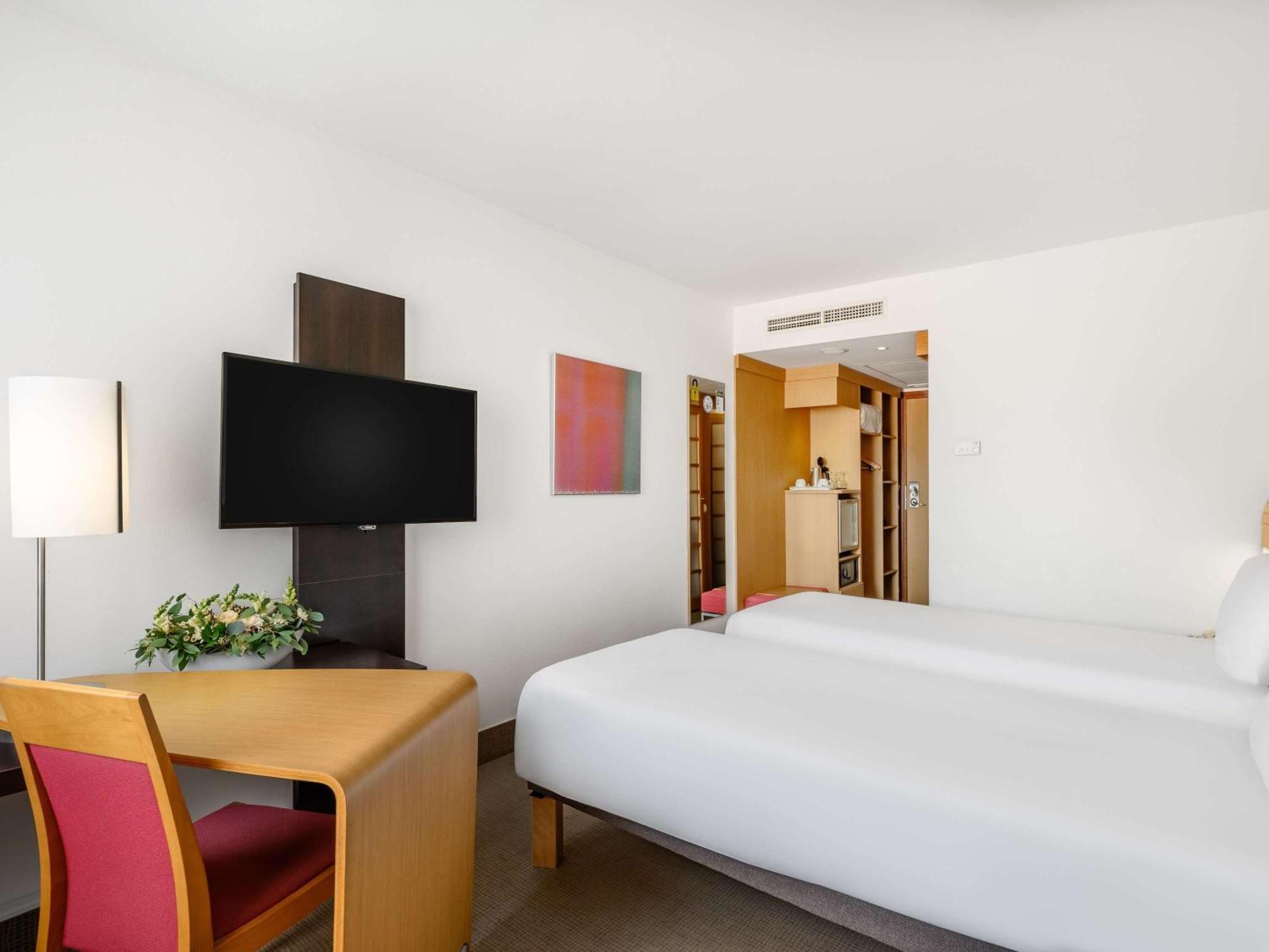 Novotel City Hotel
