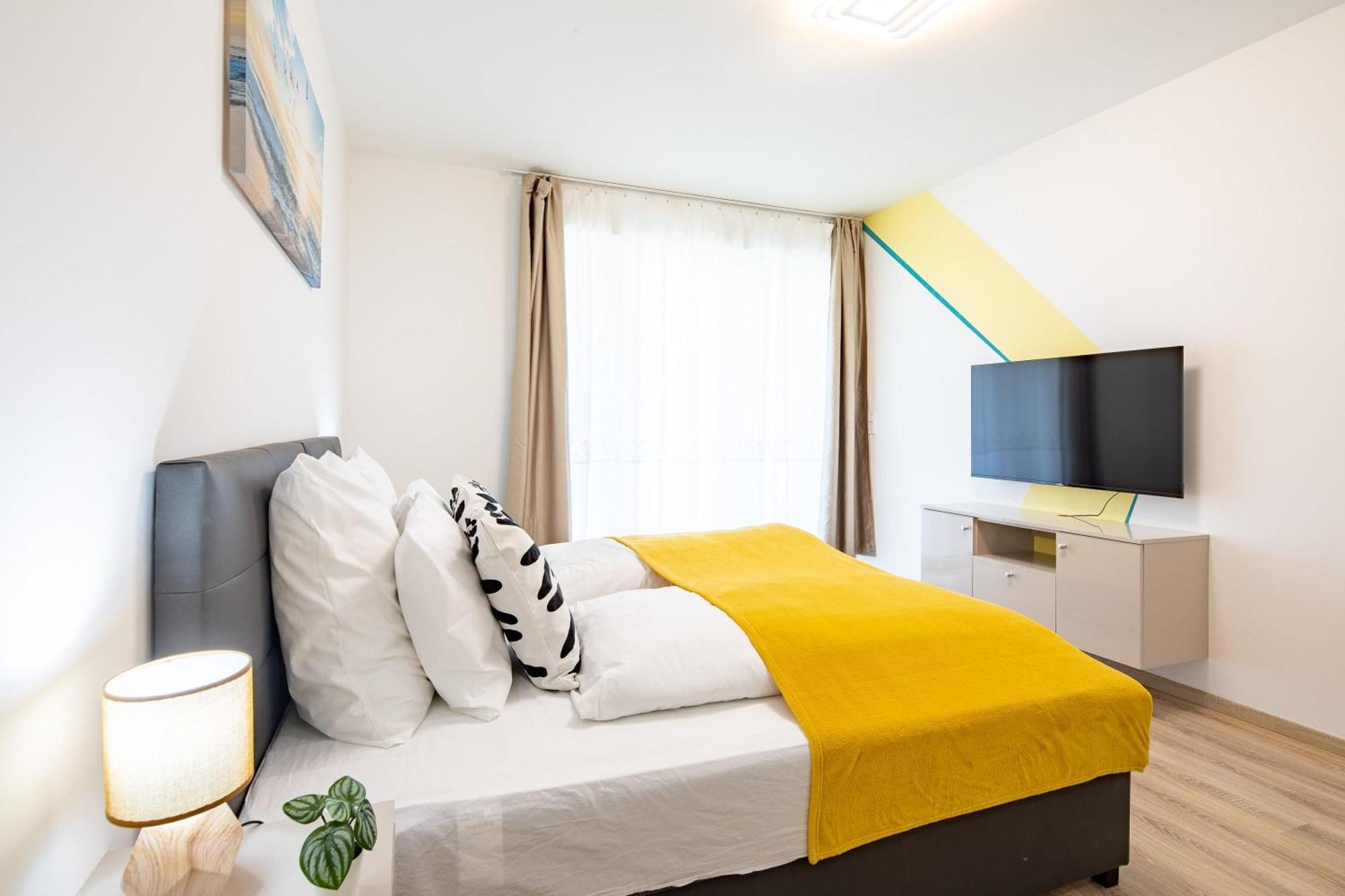 Appartement - Free Parking - Large Balcony *