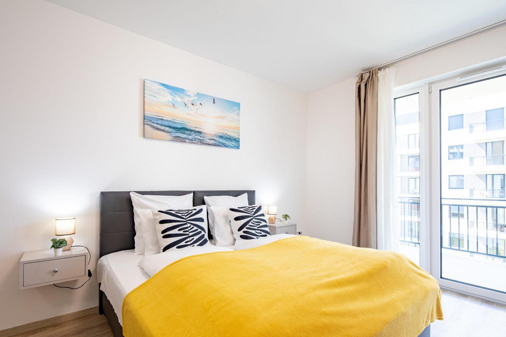 - Free Parking - Large Balcony Appartement