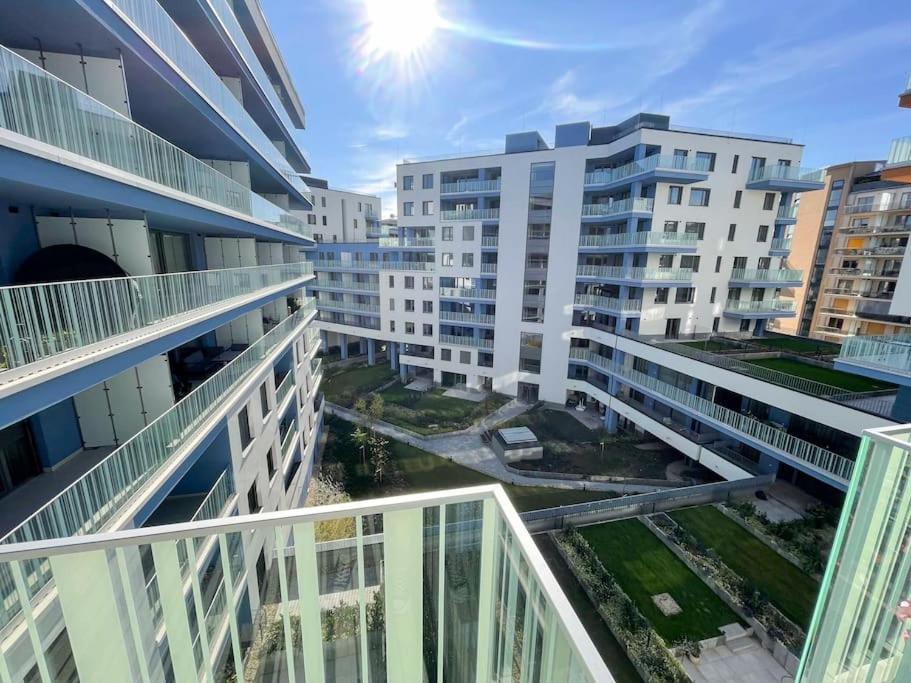 Brand New Danube W Balcony And Free Parking Budapest