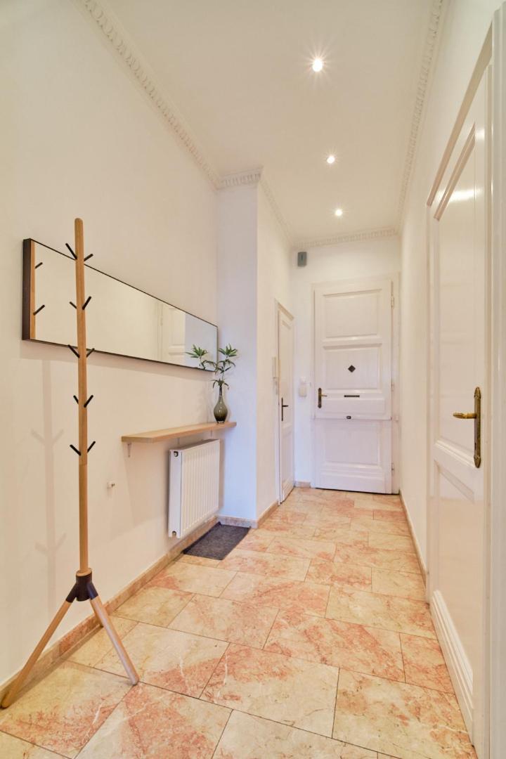 Appartamento Charming With Parliament Views