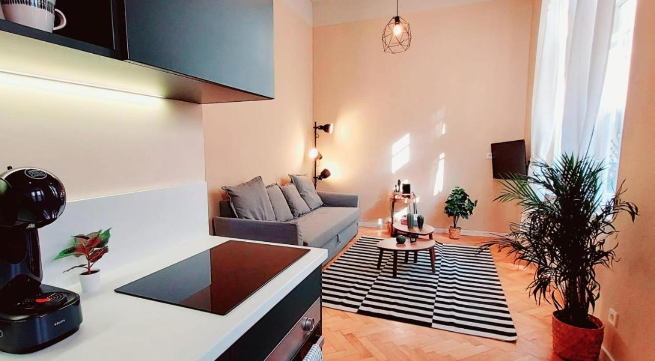 A+ Downtown Akacfa Apartamento *