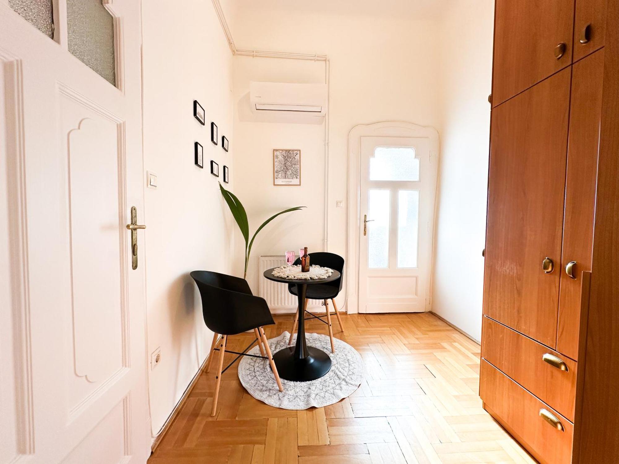 Kiraly Levente - Center Location Ac *