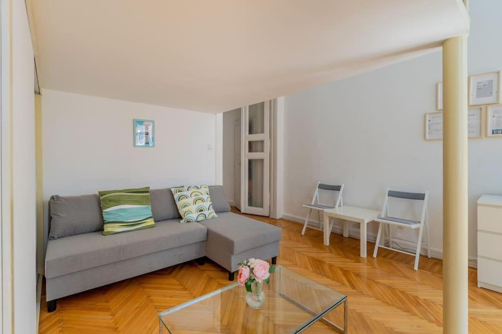 Weiner Leo Sunny Mezzanine Hideaway Appartamento Budapest