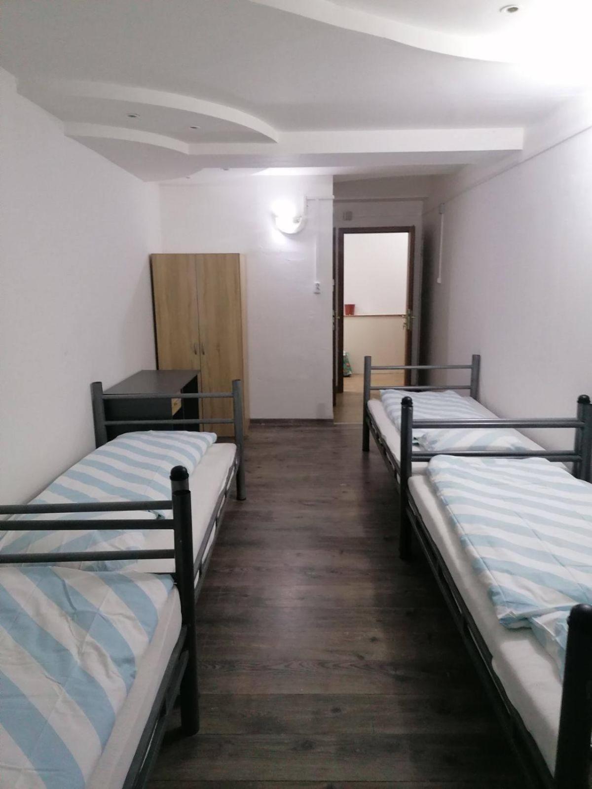 Munkasszallo Budapest
