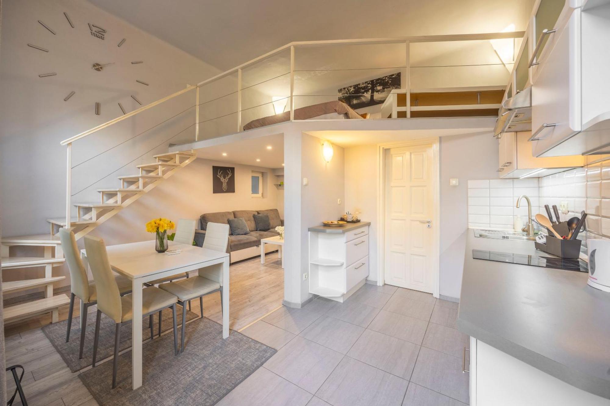 Superb Cozy In The Heart Of Apartmán