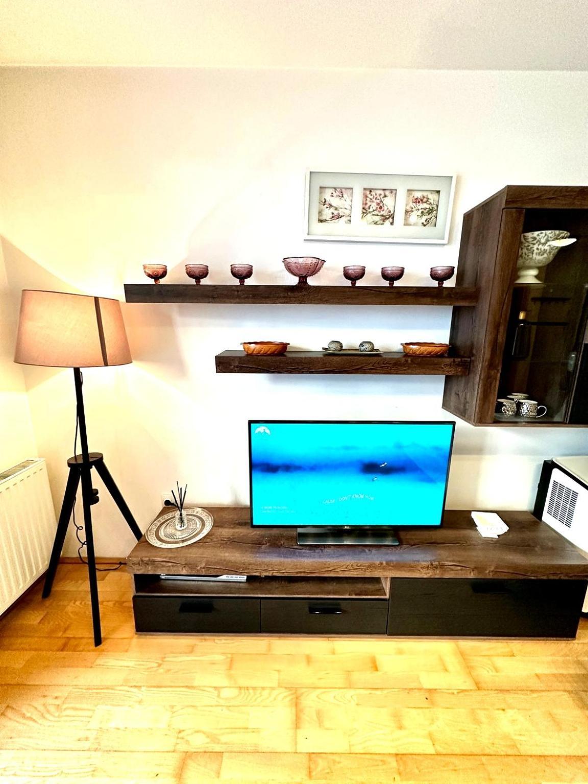 Appartement Center With Balcony *