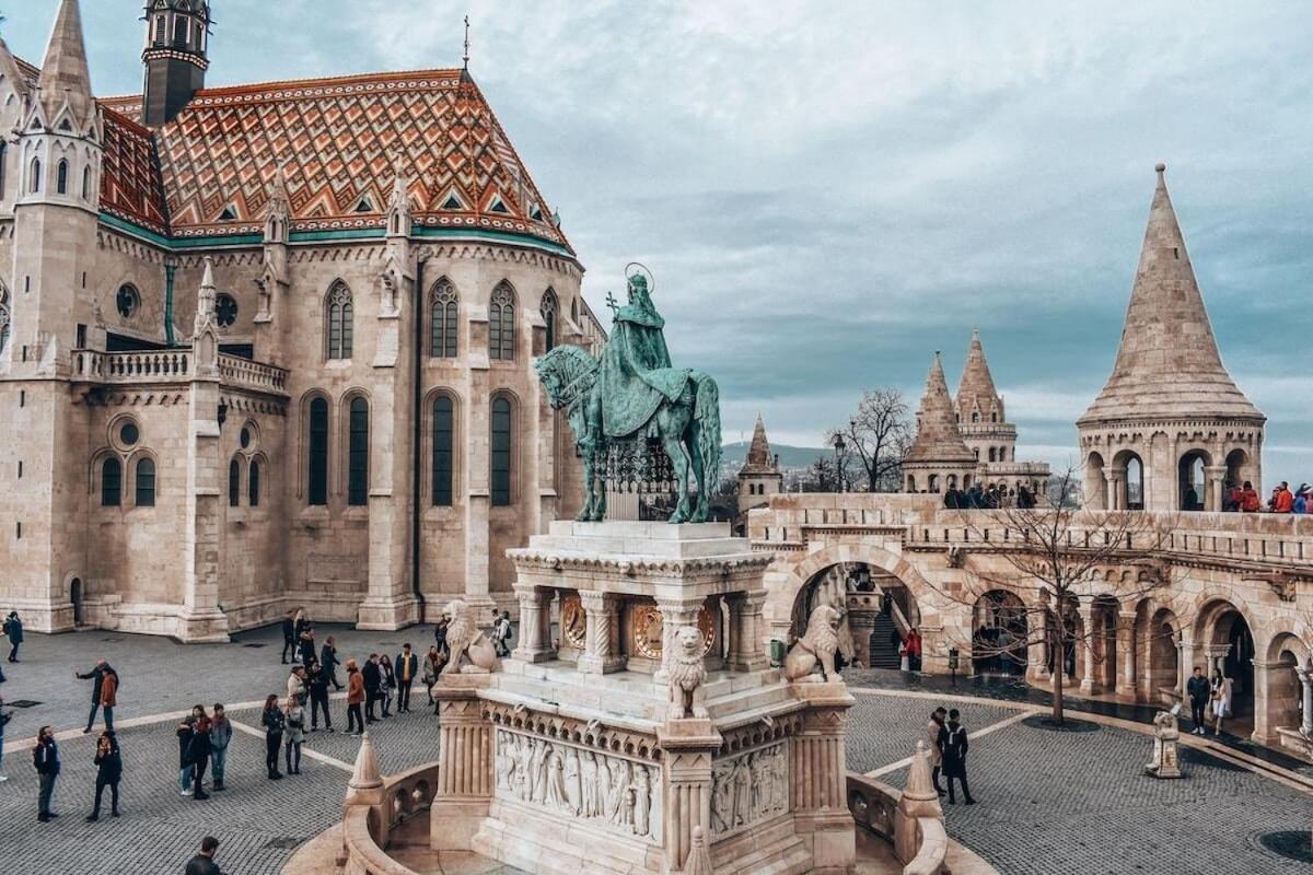 Apartman Walk To Opera House - 3br Live In Designer Budapest