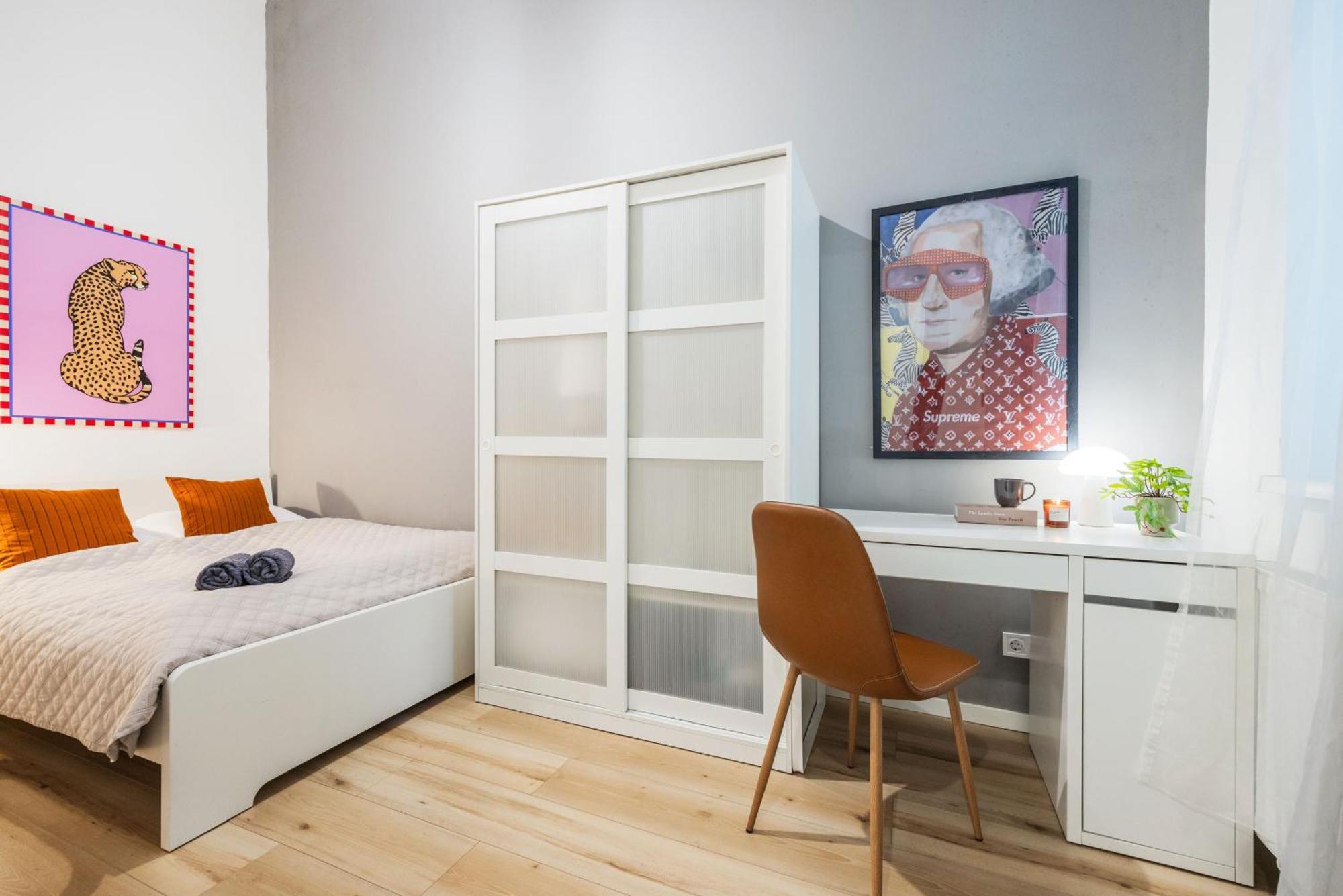 Walk To Opera House - 3br Live In Designer