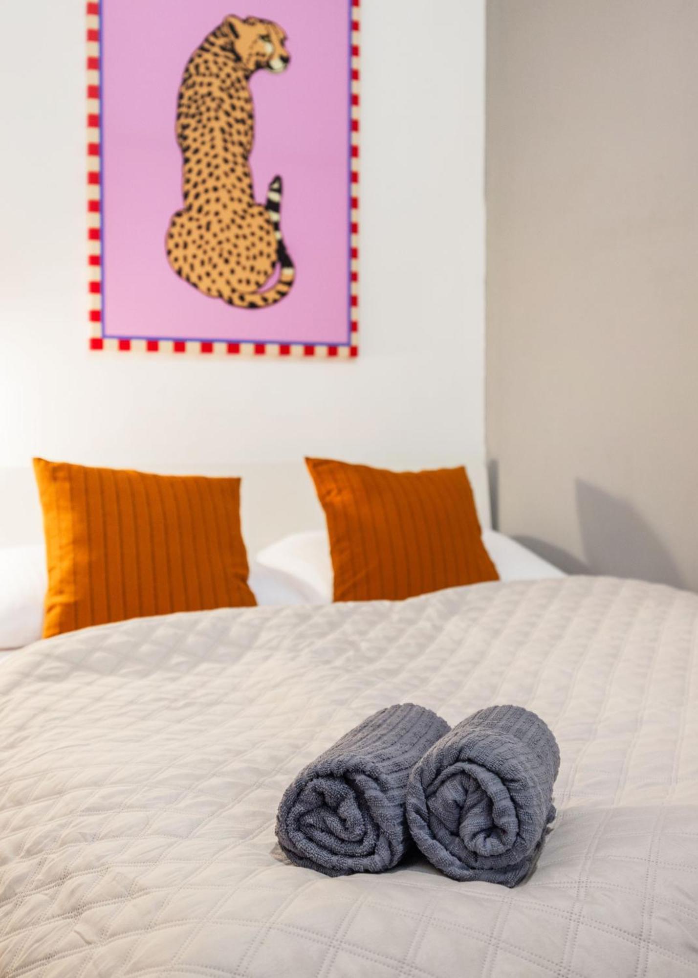 Walk To Opera House - 3br Live In Designer Apartman *