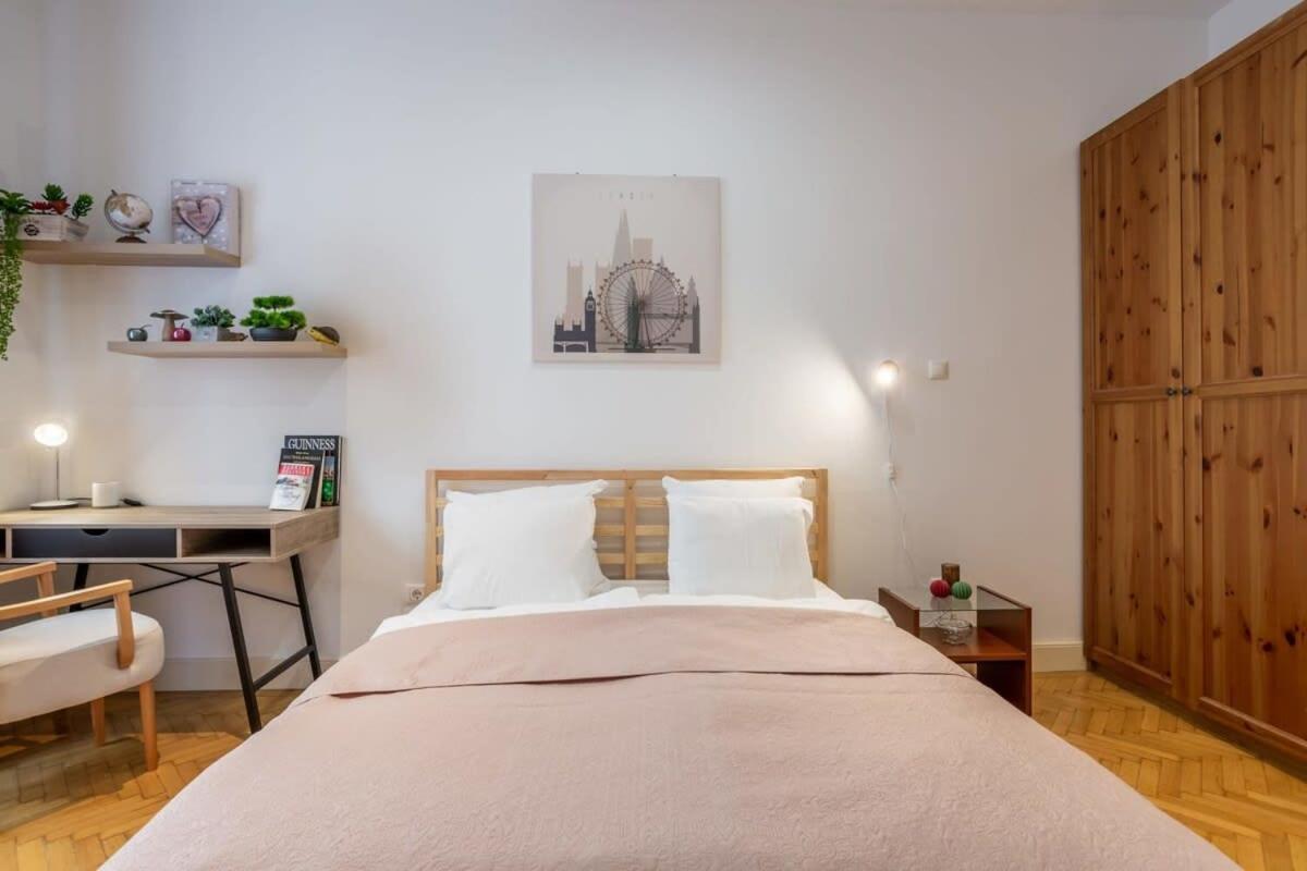 Ultra New Large And Quiet Appartamento Budapest