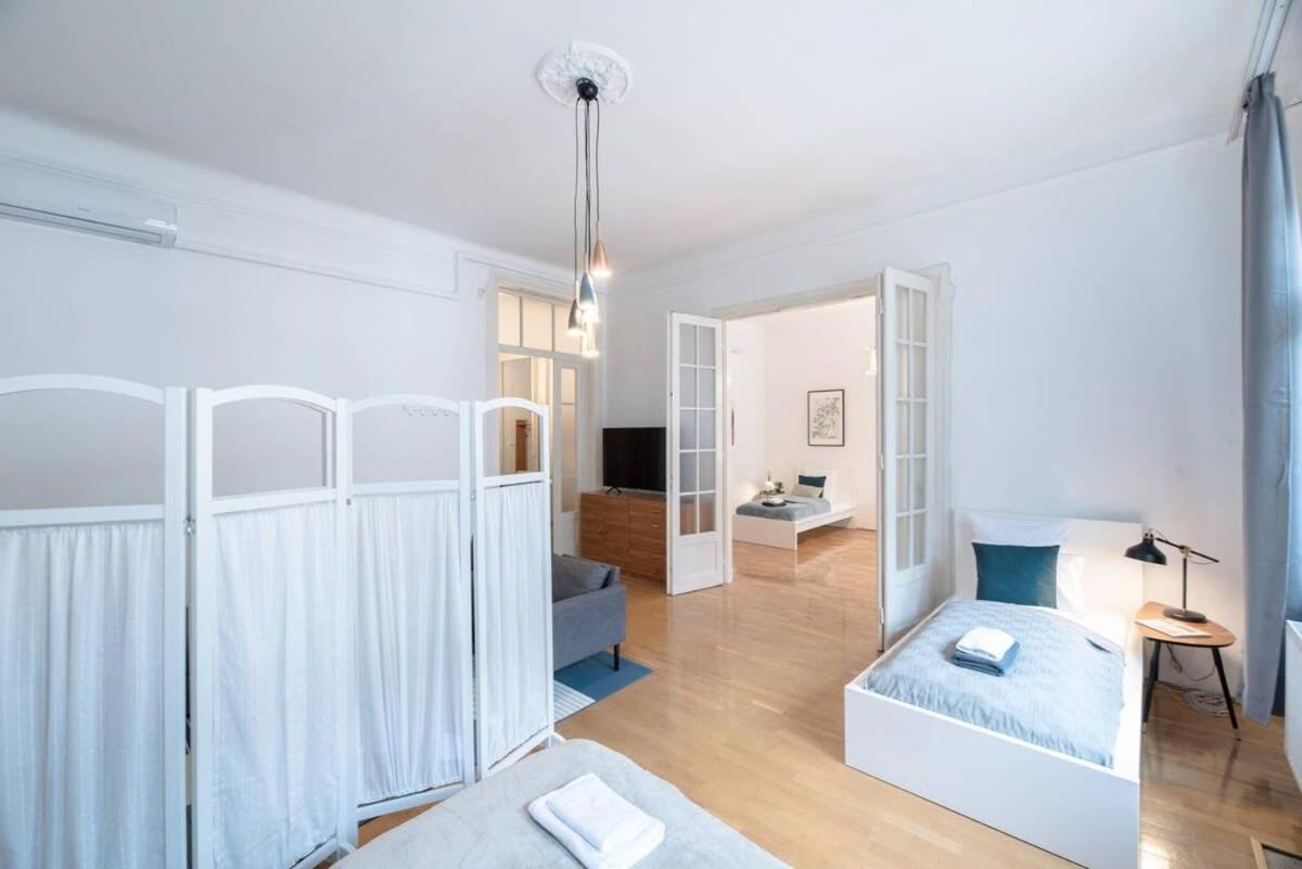 Apartment Ultra Spacious In Vaci Street