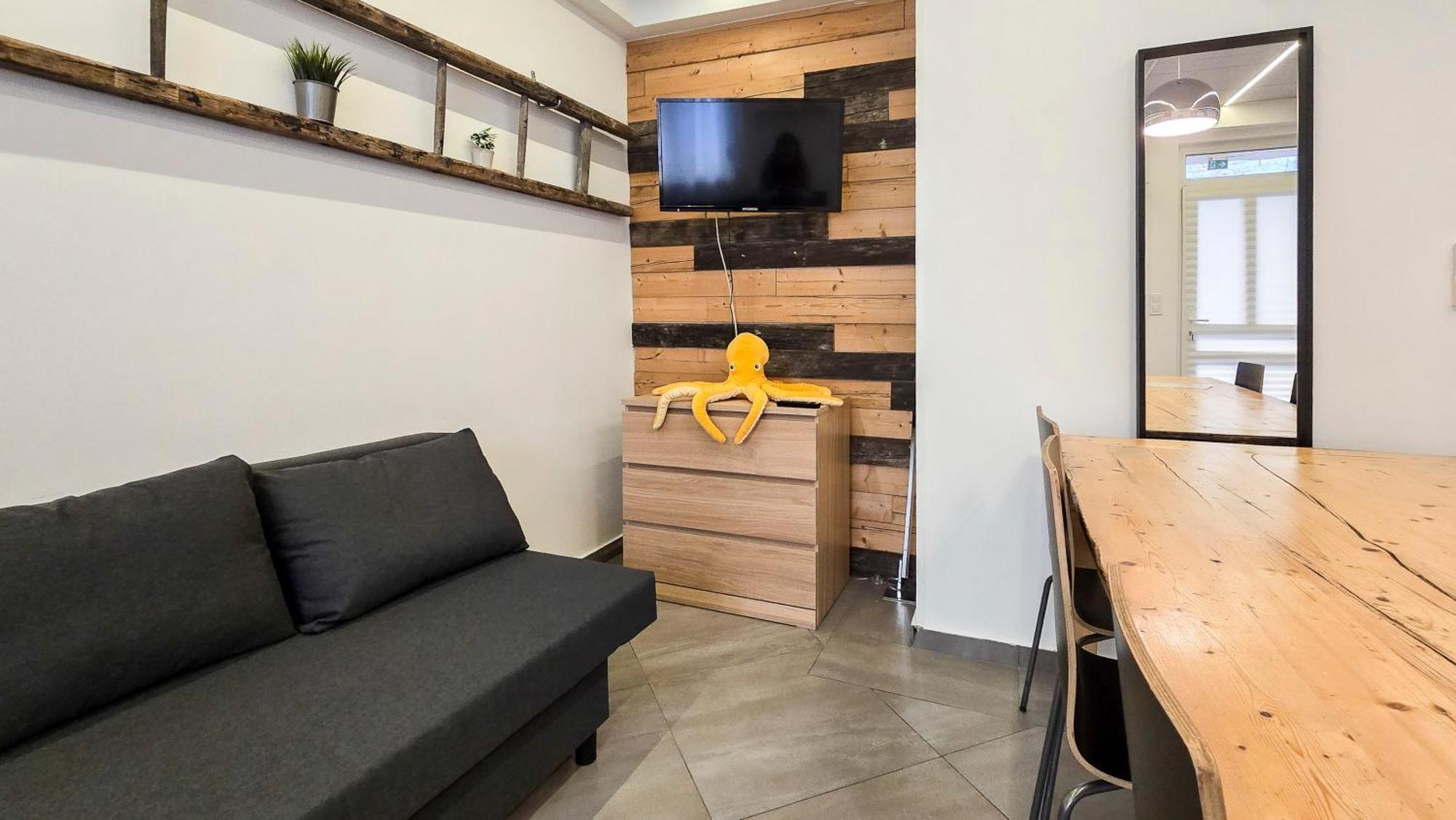 Upartments