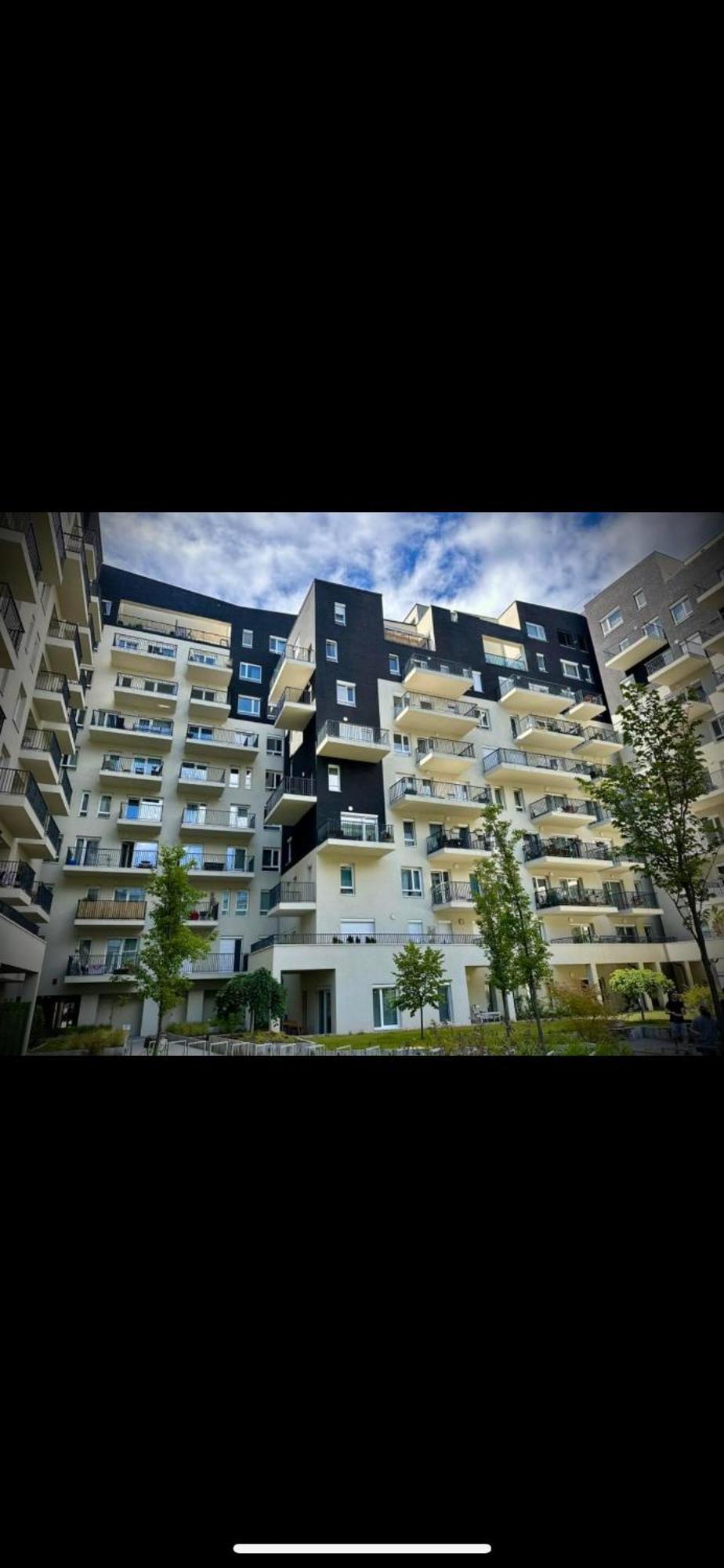 Danube 3 Beds With Big Balcony Parking 10euro A Day Appartamento *