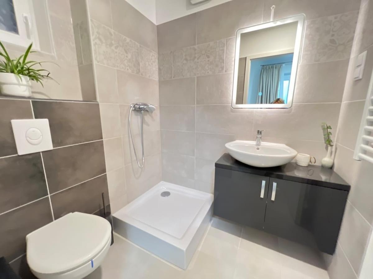Appartamento Danube 3 Beds With Big Balcony Parking 10euro A Day Budapest