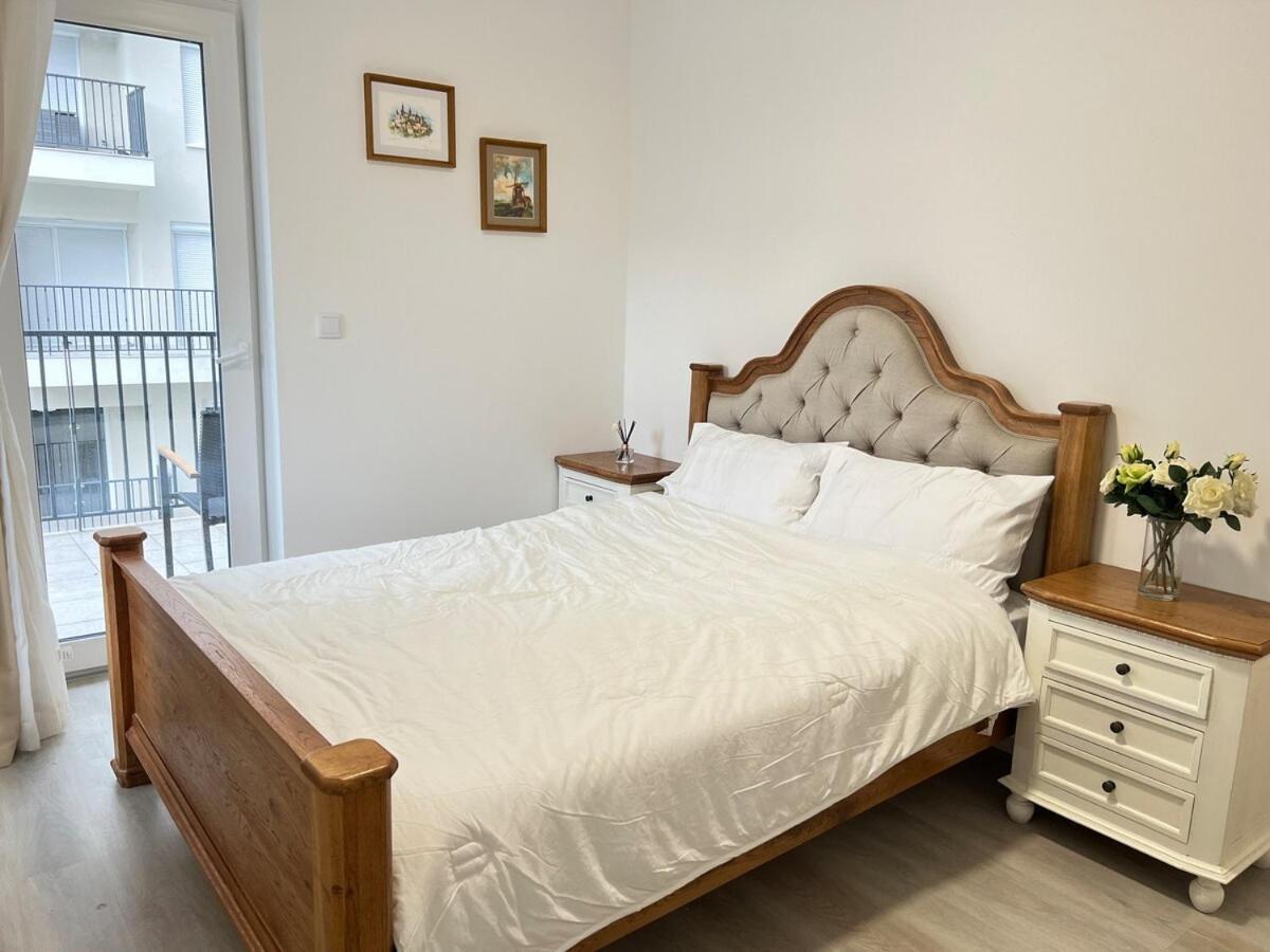 Appartamento Danube 3 Beds With Big Balcony Parking 10euro A Day *