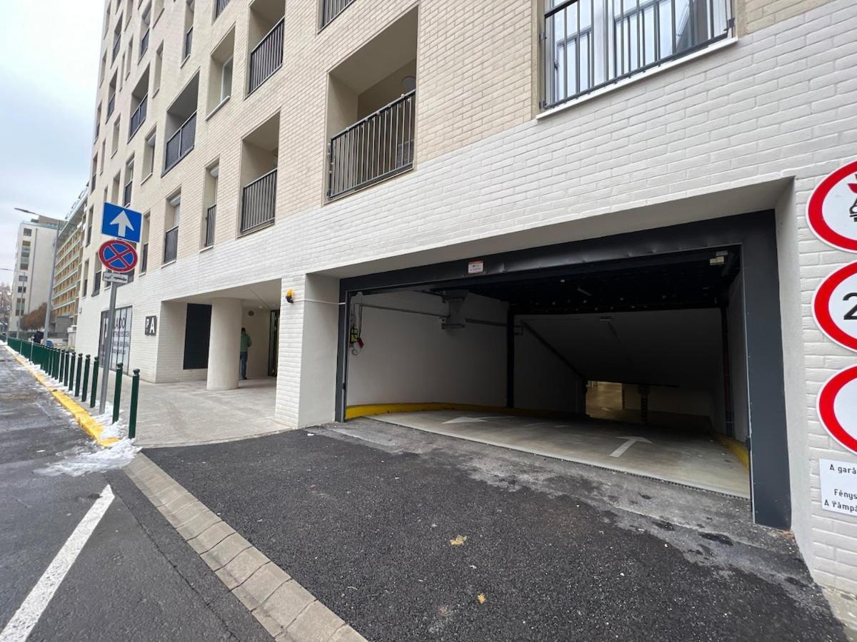 Appartamento Danube 3 Beds With Big Balcony Parking 10euro A Day *