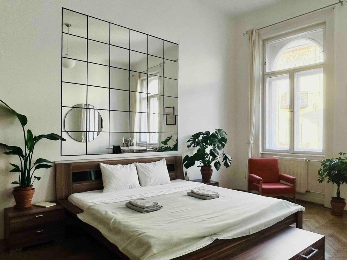 Your Charming And Spacious Historical