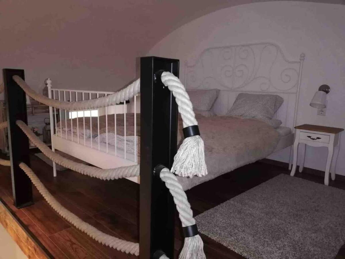 Dori S Lovely In Apartment Budapest