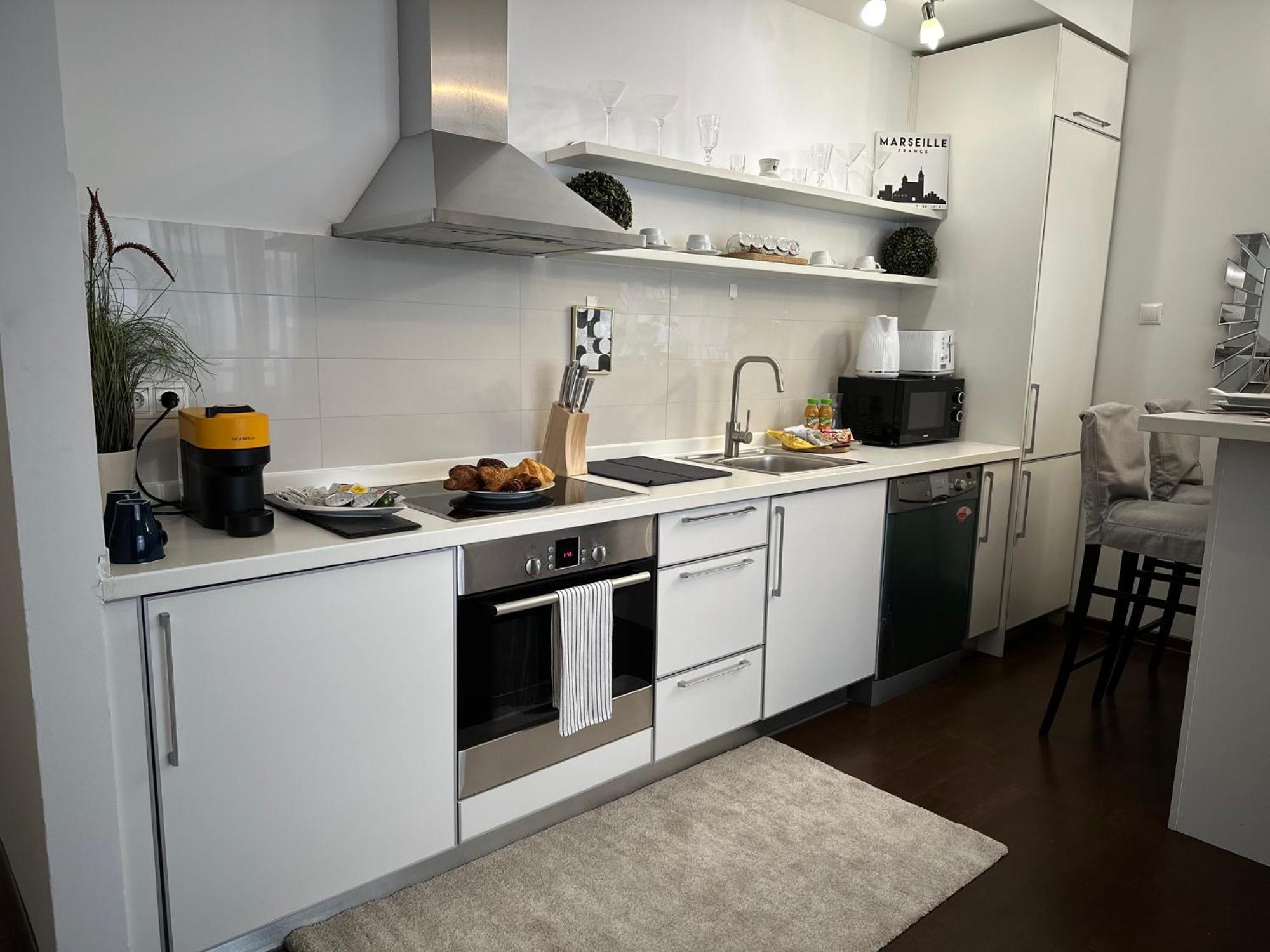 Wellness By The Opera Apartment *