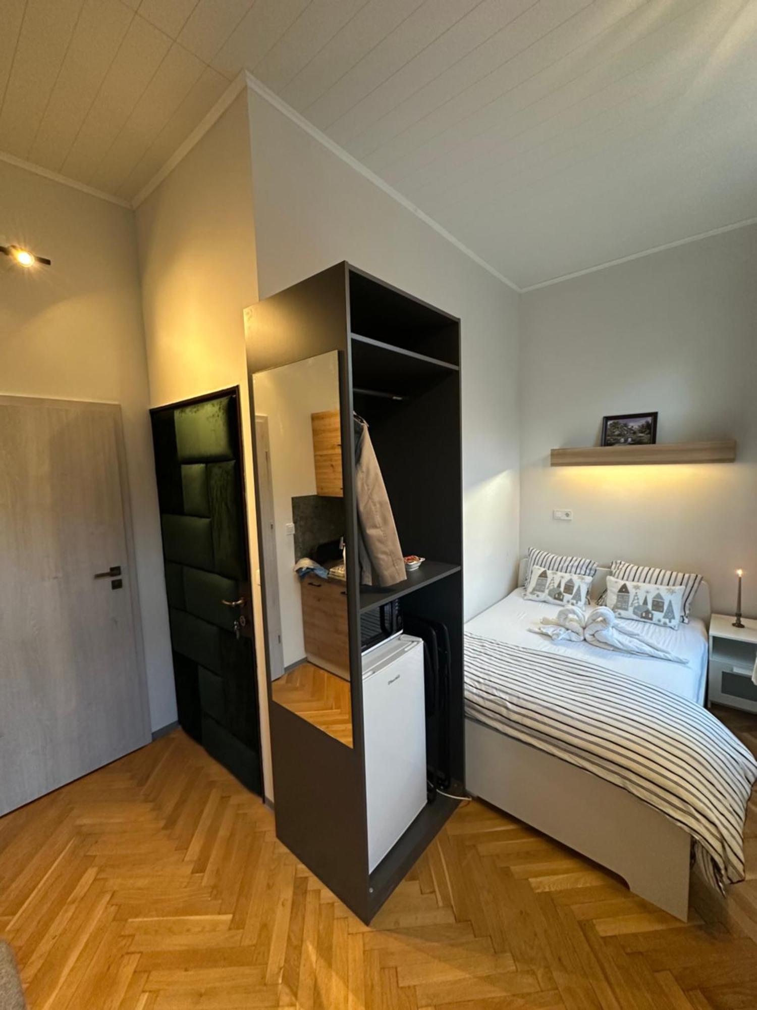 Saffron Center Close To Newyork Cafe Appartement *